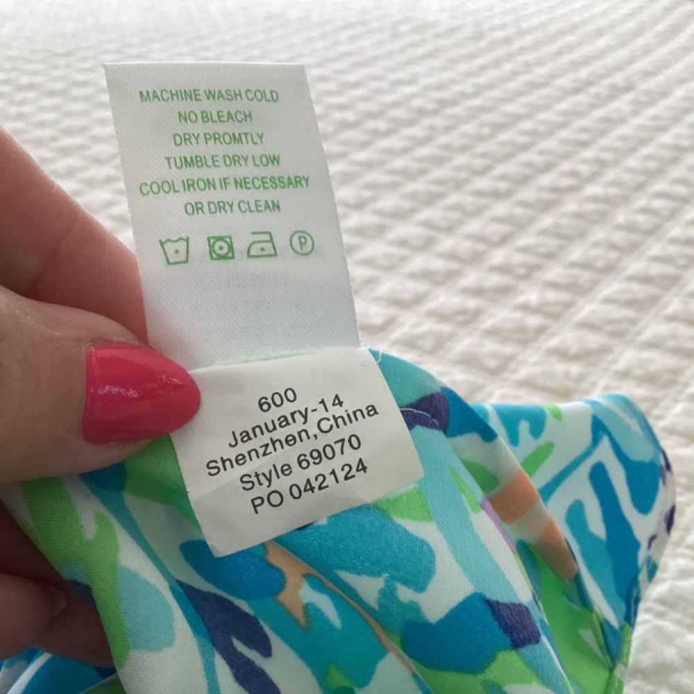 Lilly Pulitzer Skylar Top Resort White Sea Soireee - Picture 6 of 6
